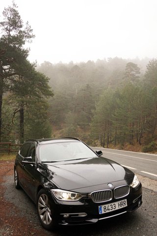 BMW 318d Touring Modern 2013 4,8 l/100 muy cuidado