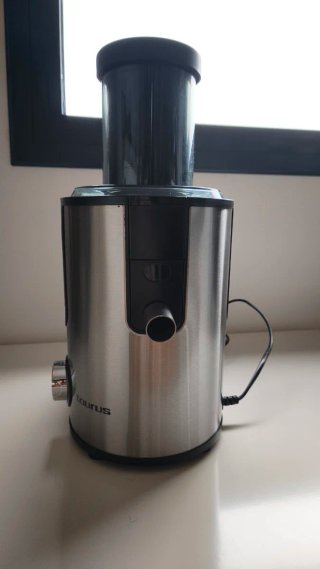 Taurus Liquafruits Pro 800W Exprimidor