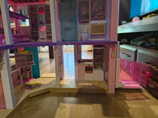 Casa Barbie con ascensor