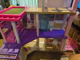 Casa Barbie con ascensor