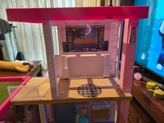 Casa Barbie con ascensor