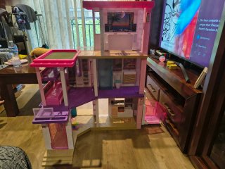 Casa Barbie con ascensor