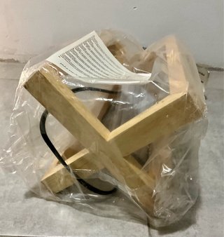 Lámpara de mesa madera Maisons du Monde