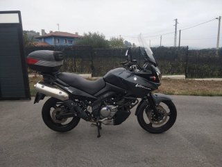 Suzuki V-Strom 650 DL Negra