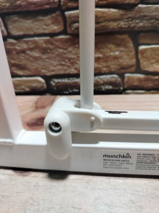 Munchkin MAXI-SECURE Puerta de seguridad 76-82 cm