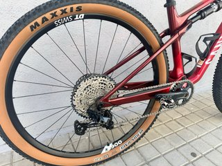 Bicicleta MTB Canyon Lux WC CF6 2023