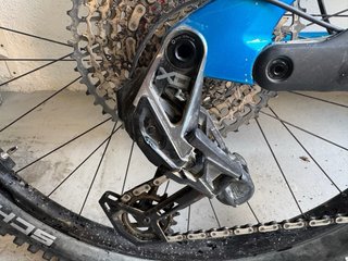 Cube Stereo Hybrid ONE77 HPC AT 800 actionteam