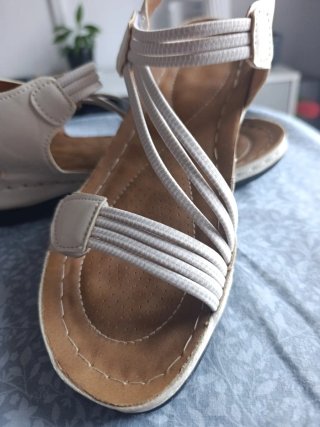 Sandalias mujer beige/doradas talla 40