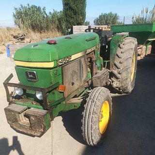 Tractor John Deere 2450F