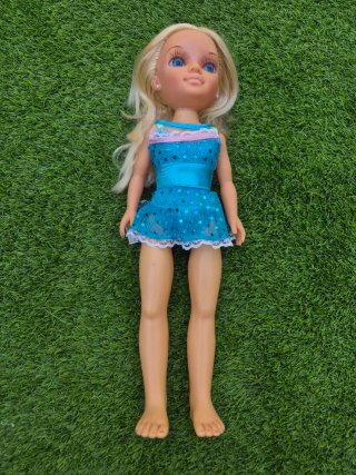 Nancy Sirena con Accesorios
