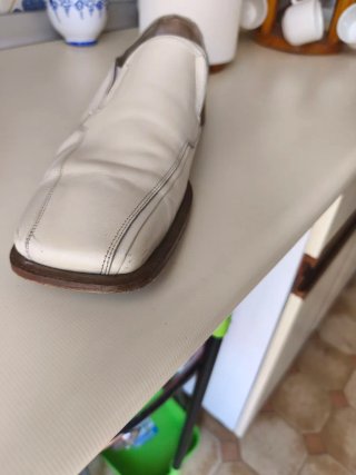 Zapatos de novio blanco roto