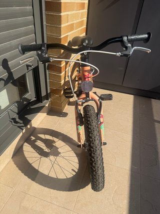 Bicicleta infantil segura y resistente