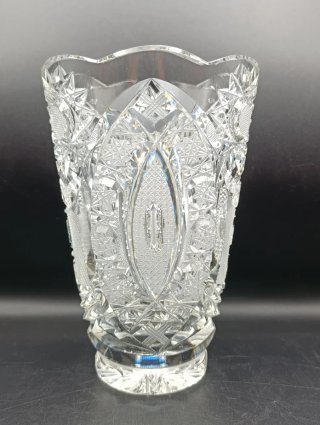 Jarrón cristal tallado de Bohemia