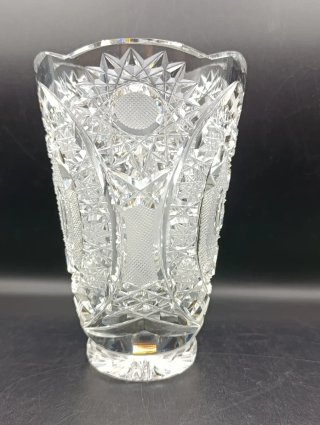 Jarrón cristal tallado de Bohemia