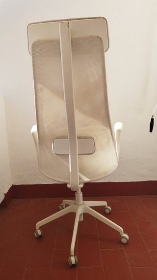 Silla de escritorio ergonómica beige