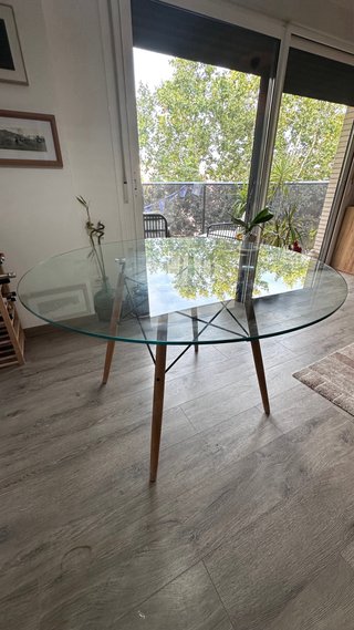Mesa redonda cristal transparente patas madera