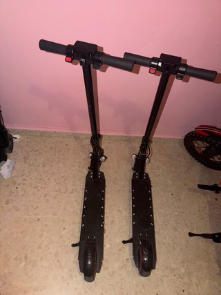 Patinete Eléctrico Negro con luse led
