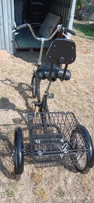 Bicicletta a tre ruote nuovo mai usata