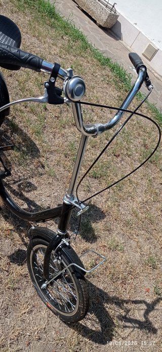 Bicicletta a tre ruote nuovo mai usata