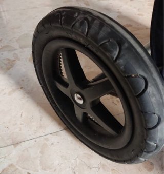 Bugaboo Camaleon 3 + capotas