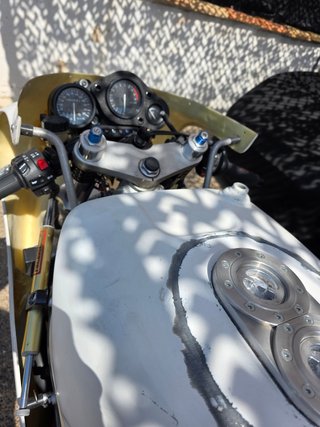 Réplica Honda RC30 Blanca