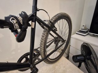 Bicicletas: Kona Dew Azul y una MTB mitical
