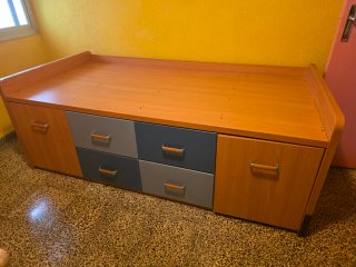 Cama de 90 y gran capacidad