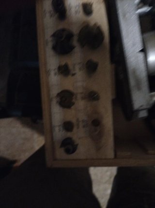 Router en maletín madera con 8 fresas