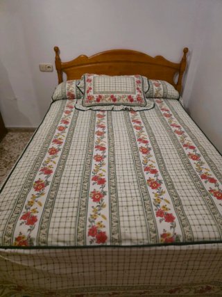 Cama 135cm con cabecero de madera