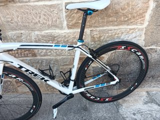 Bicicleta de carretera Trek Madone 2.1