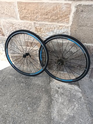 Bicicleta de carretera Trek Madone 2.1