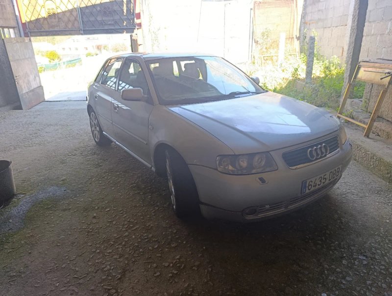 Audi A3 2000 - foto 1