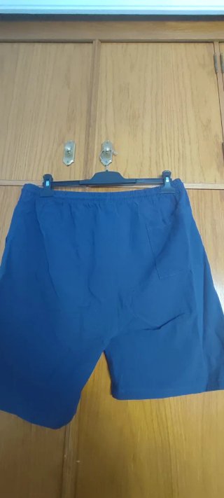 Pantalón corto azul hombre con cordones