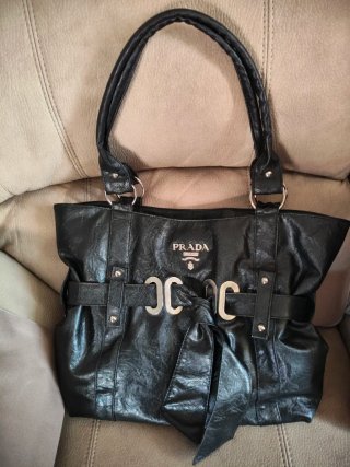 Bolso Cuero Negro Grande "A ESTRENAR"