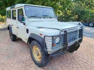 Land Rover Defender 2003