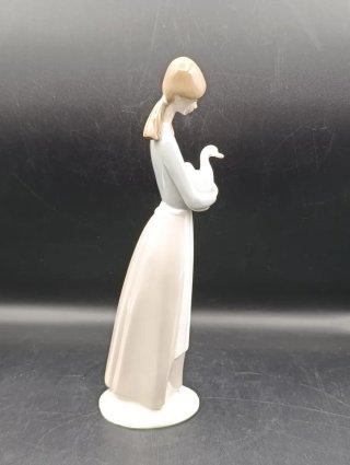 Figura niña con ganso Nao Lladro
