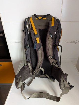 Mochila The North Face Montañismo 55L