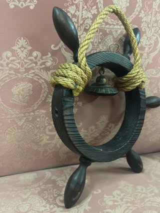 Timón Náutico Decorativo Vintage con Campana