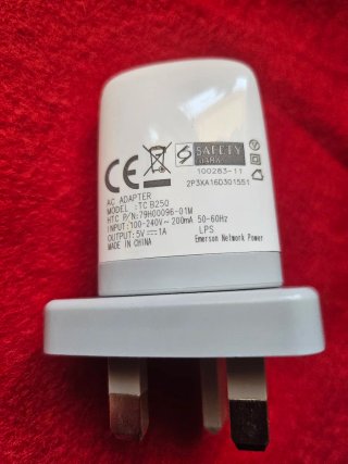 Cargador HTC USB