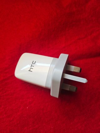Cargador HTC USB