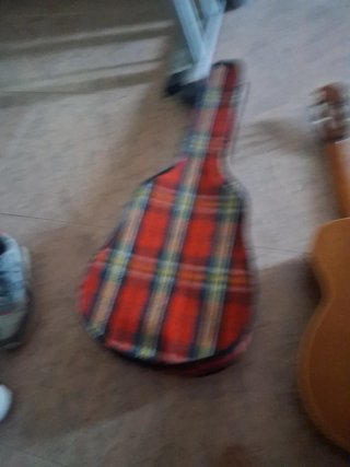 Guitarra Clásica con funda