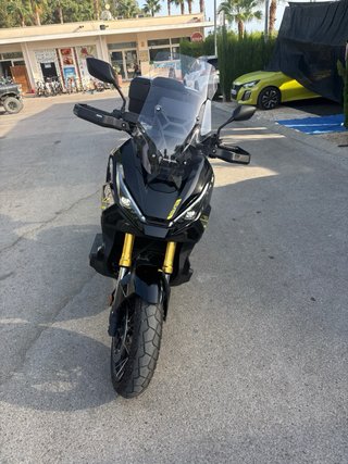Honda Xadv 750 2025