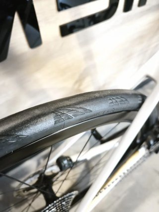 BMC Team Machine Talla L SRAM FORCE 12v
