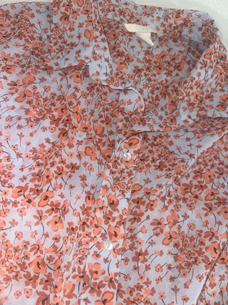 Camisa H&M floral sin mangas