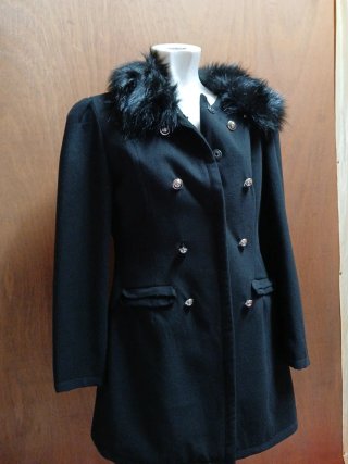 Cappotto donna nero con pelliccia
