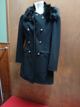 Cappotto donna nero con pelliccia