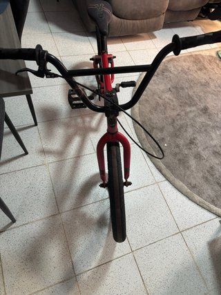 Bicicleta BMX Roja