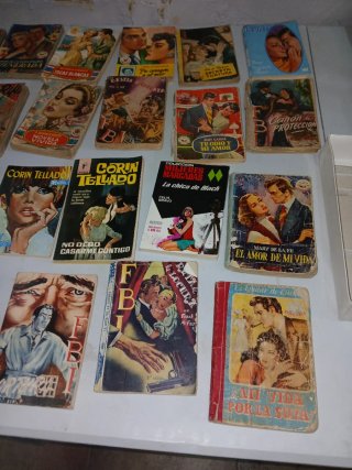 Lote de 25 Revistas Antiguas - Novelas y Cómics