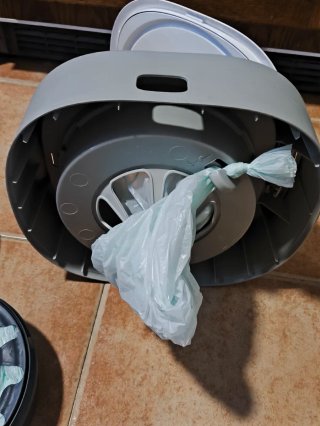 Papelera de pañales (17L) con 5 discos de recambio