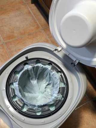 Papelera de pañales (17L) con 5 discos de recambio